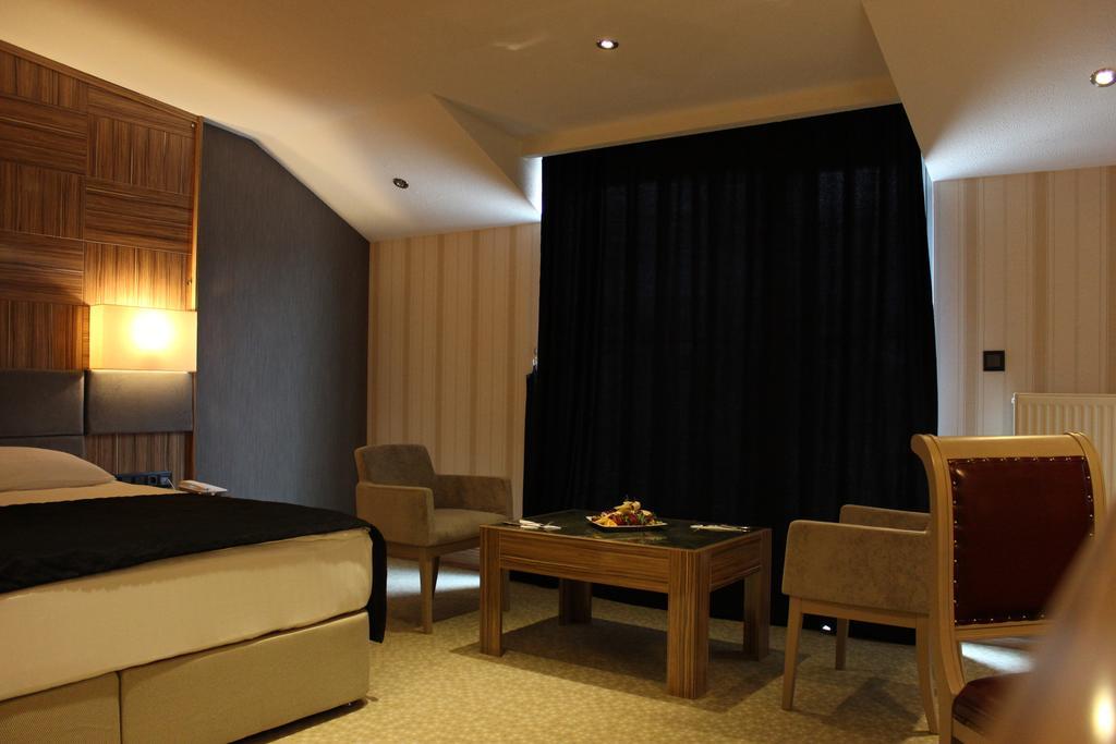 Neba Royal Hotel ซัมซุน ภายนอก รูปภาพ
